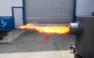 山西客戶來廠驗收設備，生物質燃燒機一次性點火成功。